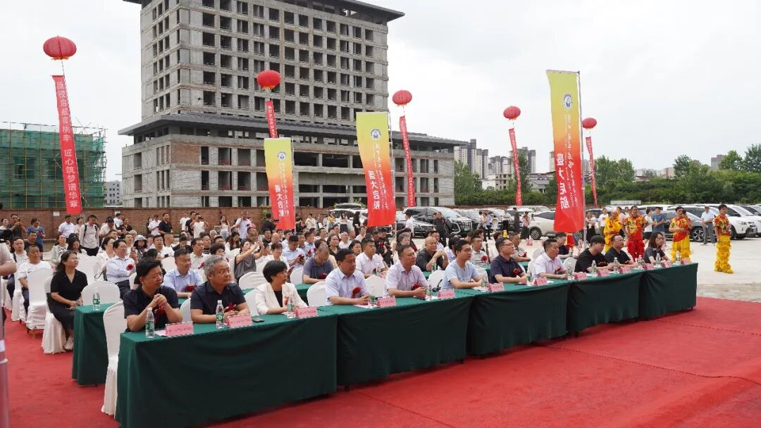 汉中天立启鸣高级中学正式揭牌