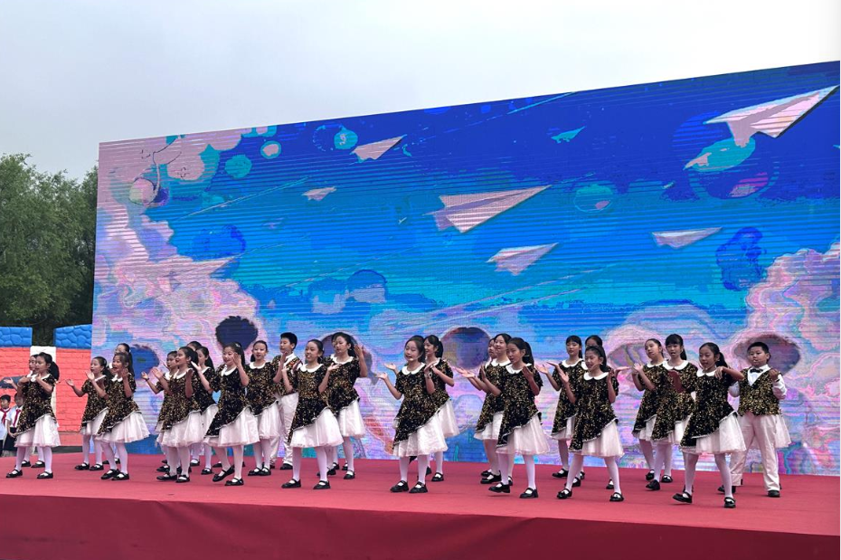 <b>内蒙古呼和浩特市发挥榜样力量 强化未成年人思想道德建设</b>