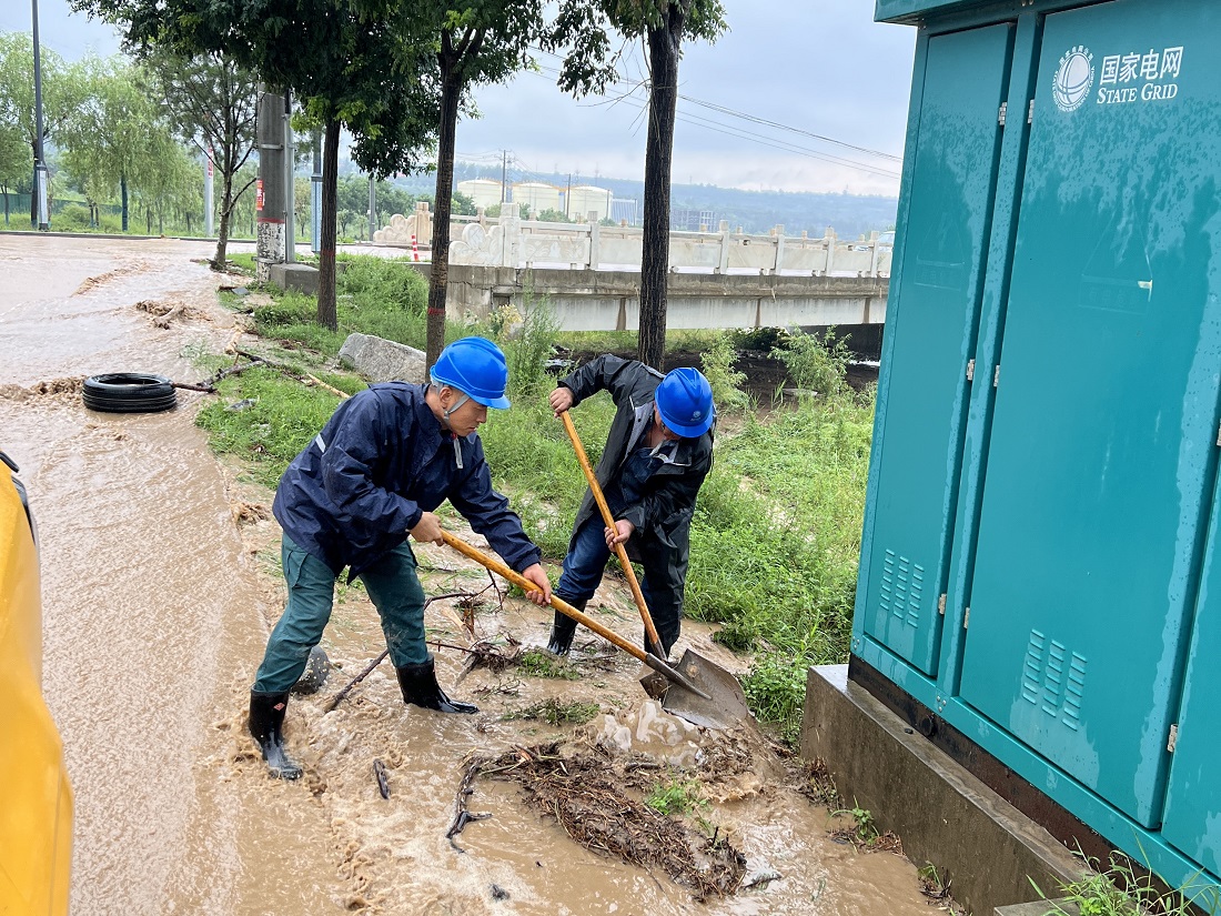国网潼关县供电公司：电力逆行战暴雨 党建引领护民安