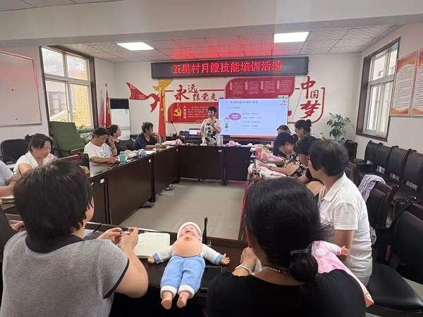 铜川市王益区：技能培训送到家门口 持证上岗拓宽致富路