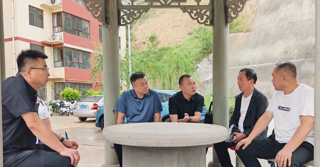 干部下沉进小区，三级包抓惠民生 绥德县全面提升居民小区物业