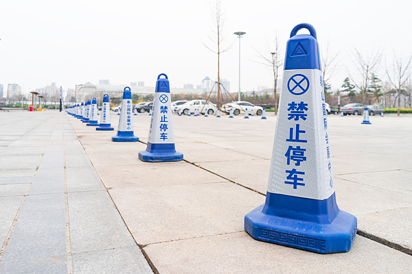 整治出租车、摩托车等乱象 西安曲江强化景区周边道路交通管理