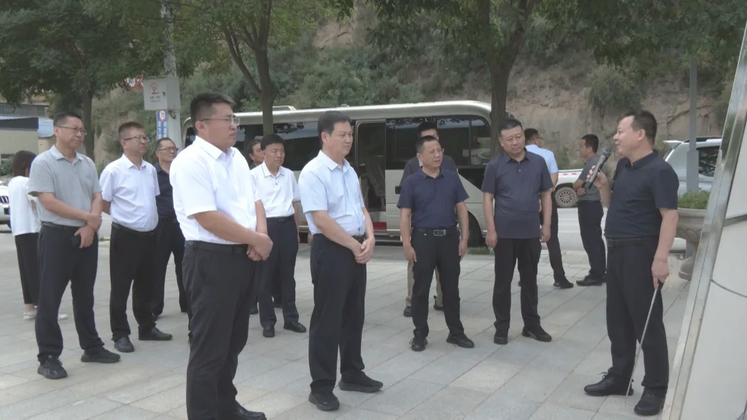 延安市政协党组成员、副主席贺毅赴吴起县调研防灾救灾体系建