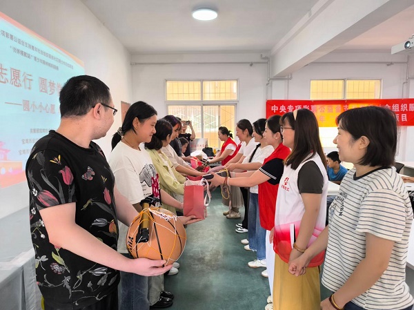 宝鸡市金台区人民路社区开展红色少年行主题活动