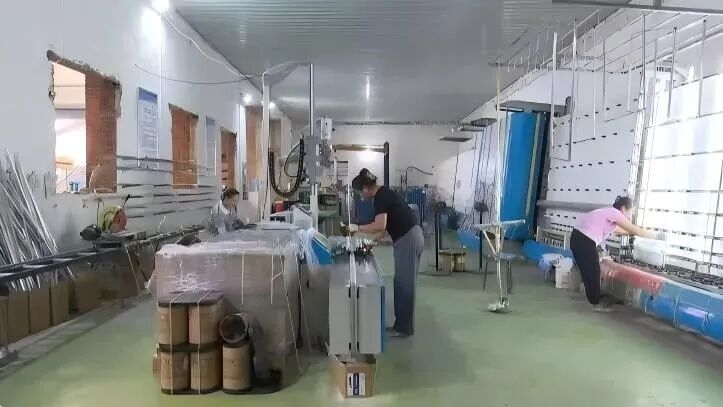 汉中市勉县晶盾钢化玻璃有限公司稳产拓销促增收  