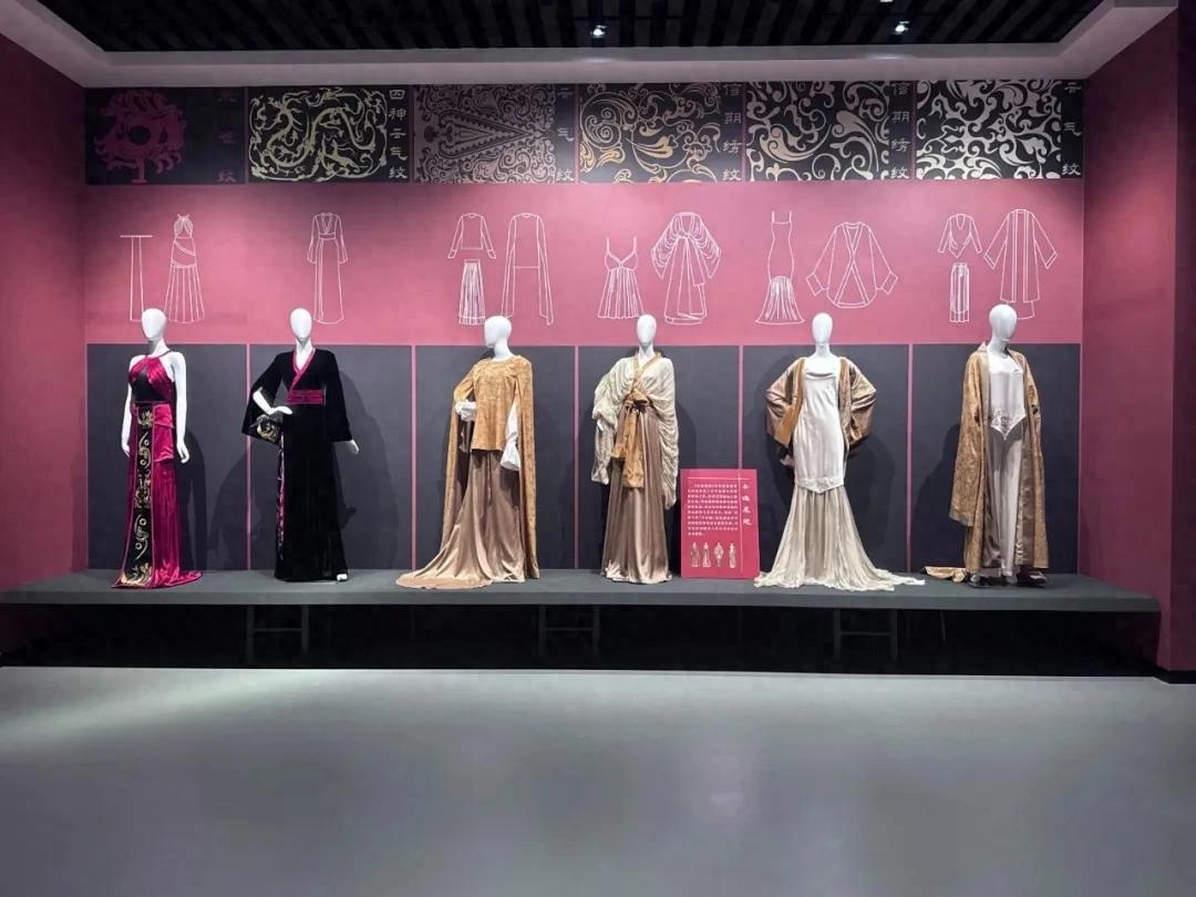2000年前“女神”怎么穿?