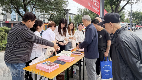 咸阳市三原县开展深化扫黑除恶专项斗争宣传活动
