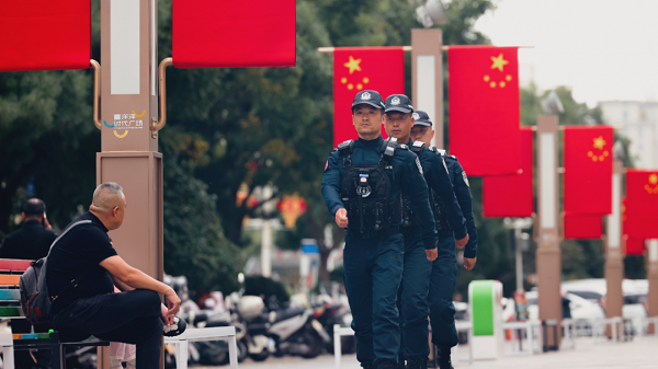 榆林市公安局榆阳分局圆满完成国庆假期安保工作