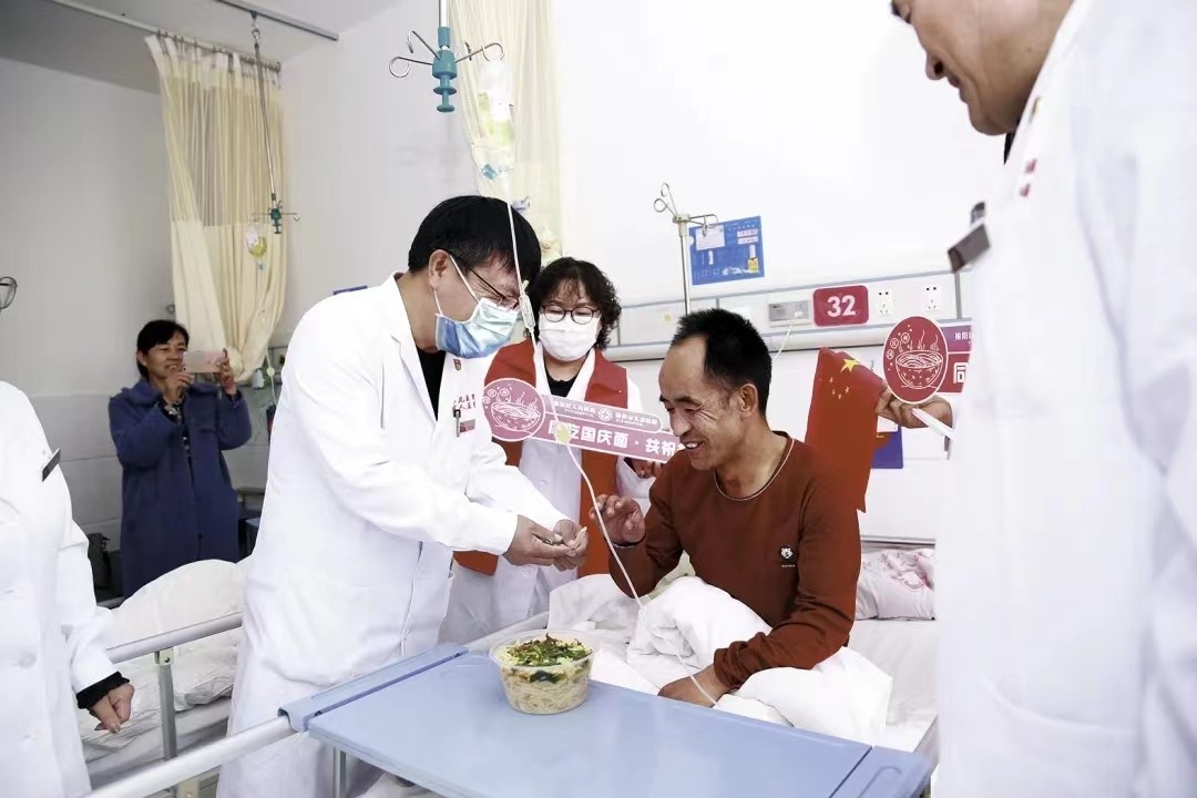 <b>榆阳区做好“一核两翼”四级医疗服务体系建设 托起群众稳稳的幸福</b>