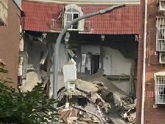 <b>7月19日上午天津北辰区发生爆炸事故 现场8人受伤 救援工作仍在进行</b>