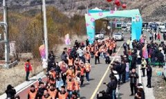 <b>内蒙古阿尔山进入“花花世界”赏游季</b>