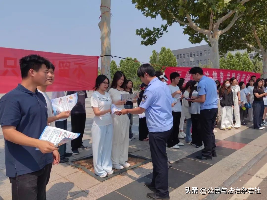 <b>河北石家庄市灵寿县公安局开展防范非法集资宣传教育进校园活动</b>