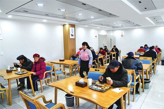 <b>河南拟出台老年助餐服务规定</b>