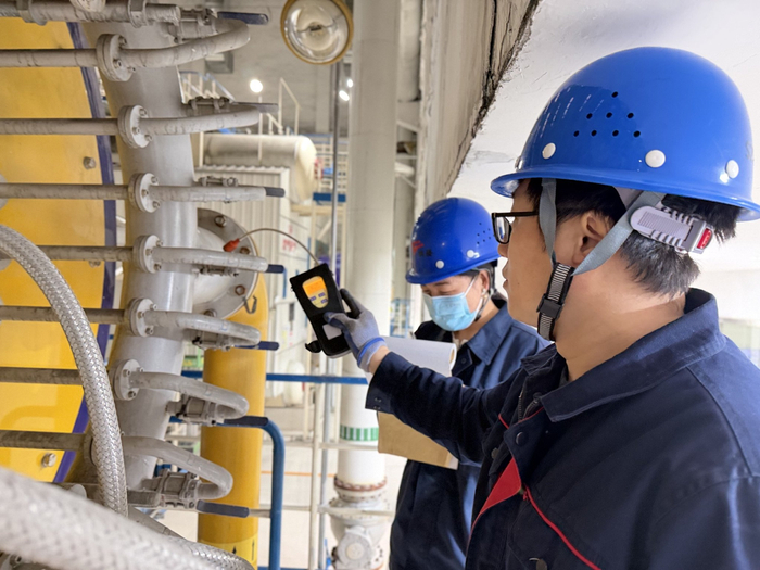 <b>告别燃煤拥抱绿色暖冬，呼和浩特高污染禁燃区实现清洁取暖全覆盖</b>