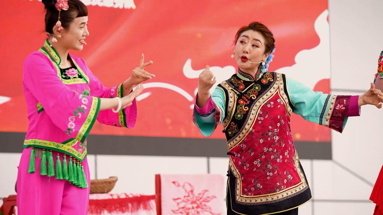 <b>呼和浩特：让非遗在现代生活中绽放光彩</b>