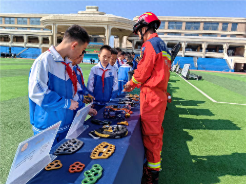 <b>校园安全“硬核”体验 内蒙古启动全国中小学生安全教育周</b>