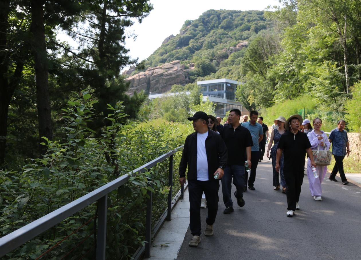<b>秦皇岛青龙：思路一变天地宽</b>